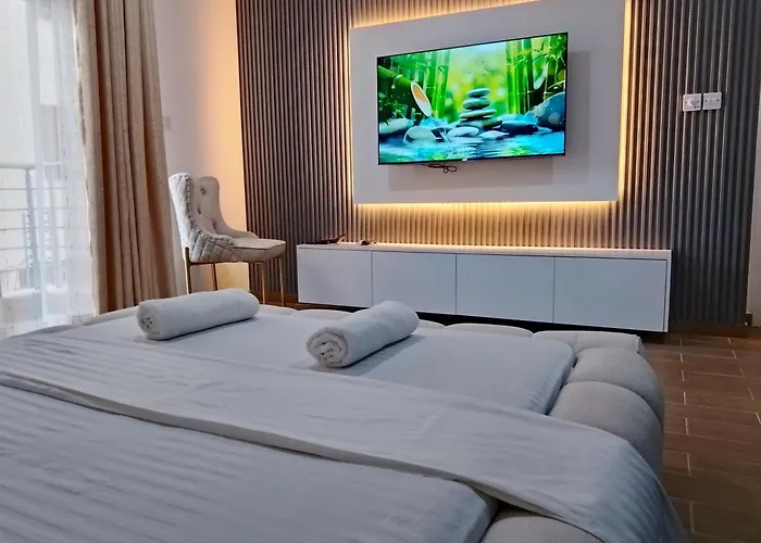 Aqua Gardens Seaview Luxury Homestay Nyali Msa